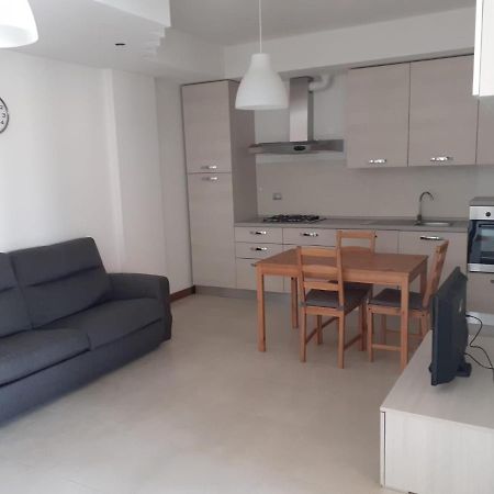 Barcellona Apartamento Rimini Exterior foto