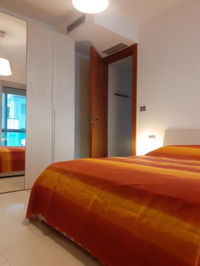 Barcellona Apartamento Rimini Exterior foto